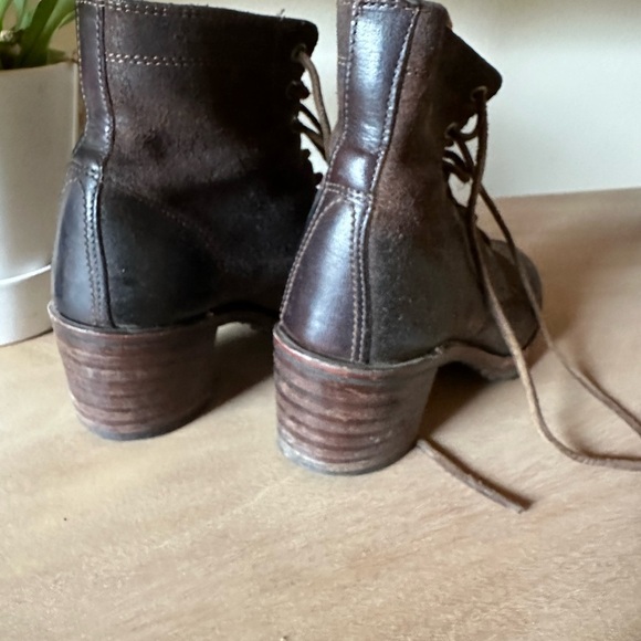 Women’s Frye Sabrina Boots - Picture 2 of 4
